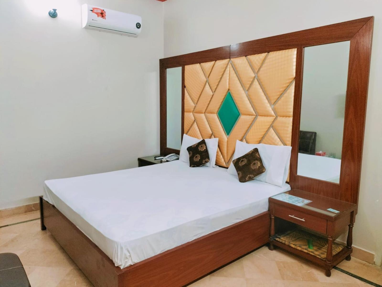 Subhan Palace Guest House Karachi Buitenkant foto